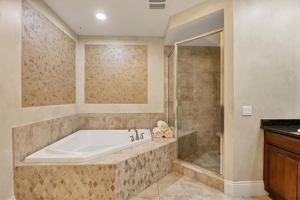 For Sale: $1,325,000 (3 beds, 3 baths, 2930 Square Feet)