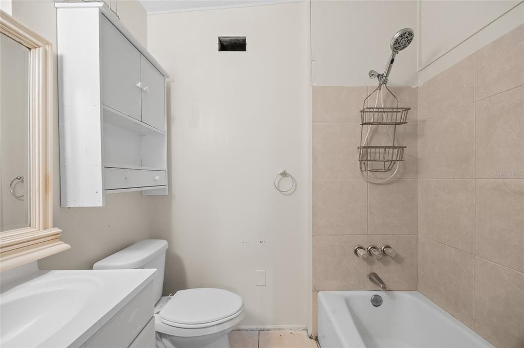 For Sale: $280,000 (2 beds, 2 baths, 1080 Square Feet)