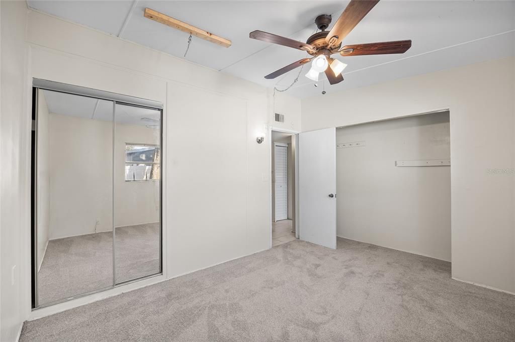 For Sale: $280,000 (2 beds, 2 baths, 1080 Square Feet)