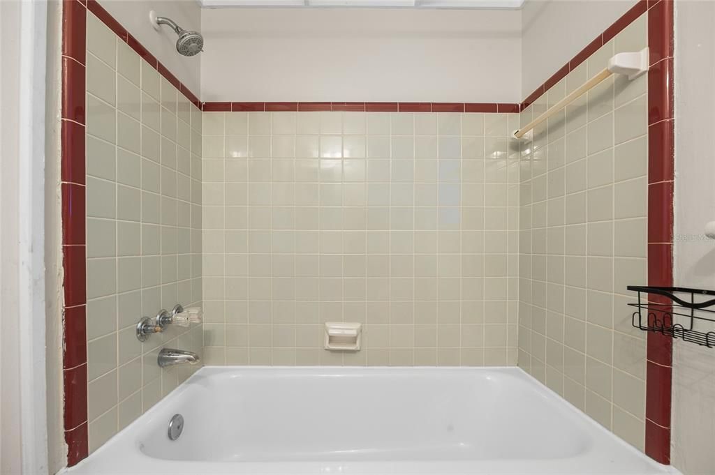 For Sale: $280,000 (2 beds, 2 baths, 1080 Square Feet)