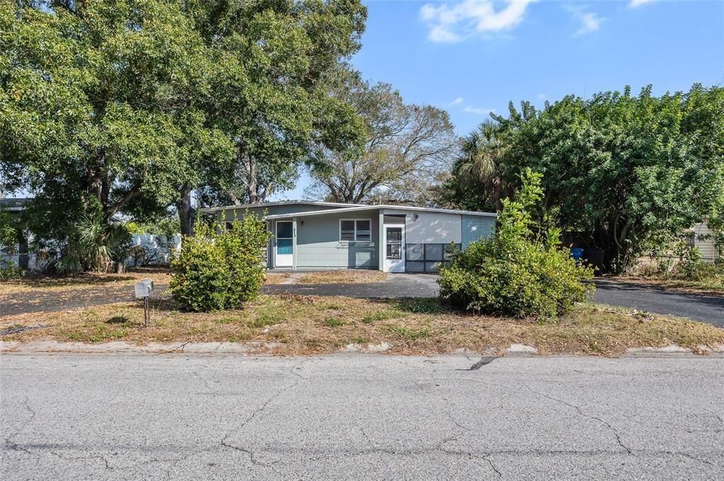 For Sale: $280,000 (2 beds, 2 baths, 1080 Square Feet)