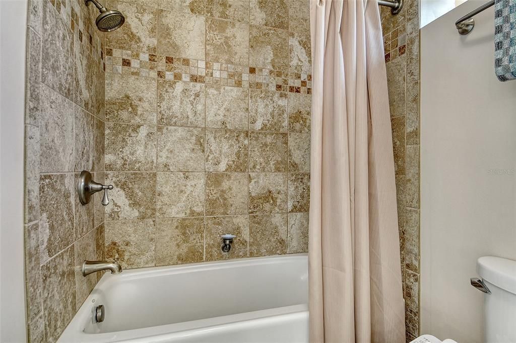 For Sale: $549,000 (2 beds, 2 baths, 1332 Square Feet)