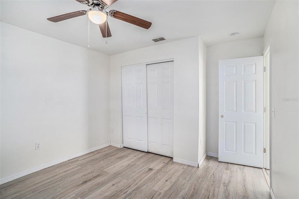 В аренду: $2,000 (3 спален, 2 ванн, 1260 Квадратных фут)