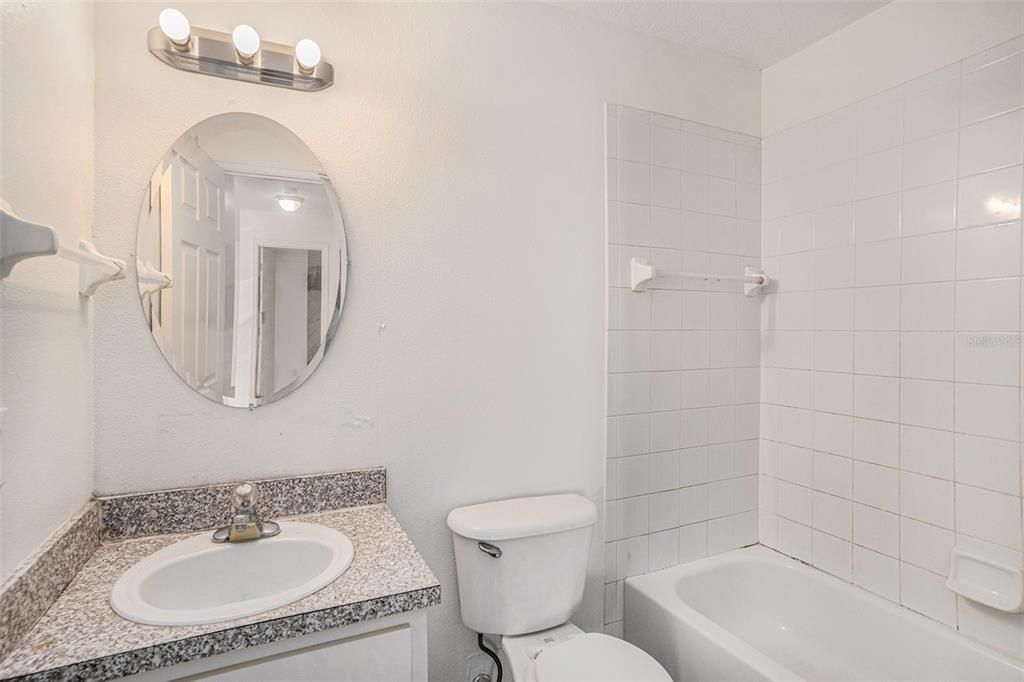 В аренду: $2,000 (3 спален, 2 ванн, 1260 Квадратных фут)