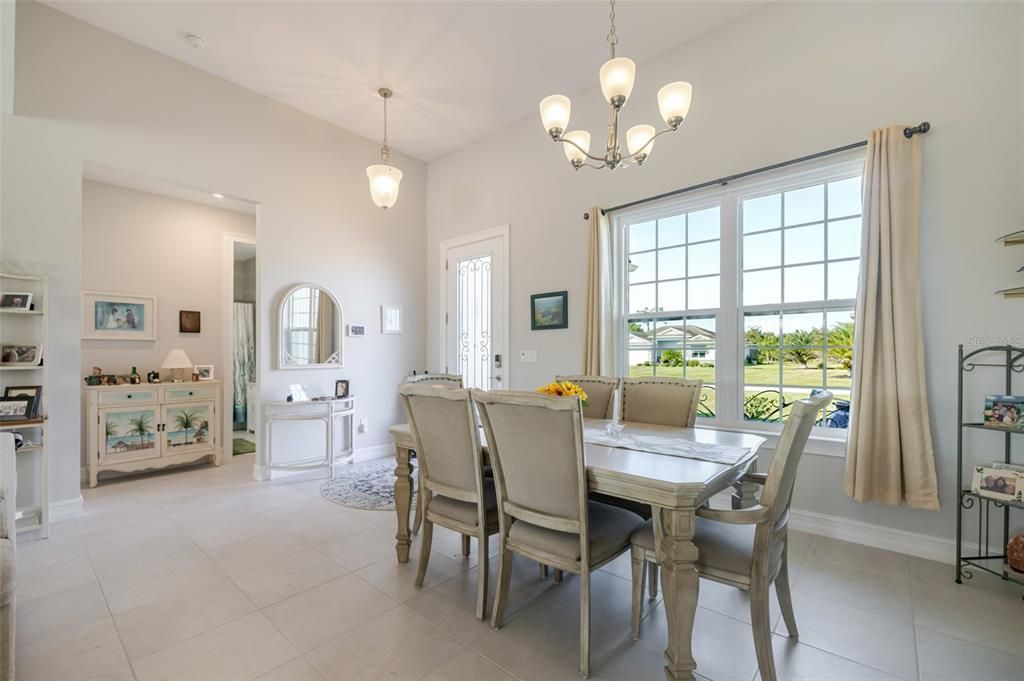 На продажу: $649,000 (4 спален, 3 ванн, 2415 Квадратных фут)