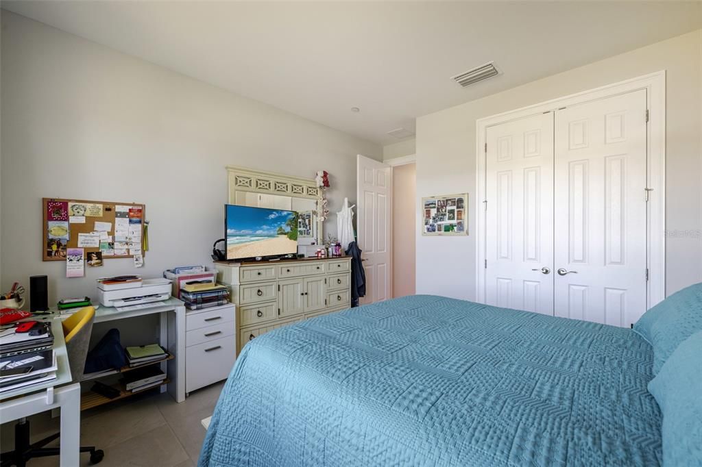 На продажу: $649,000 (4 спален, 3 ванн, 2415 Квадратных фут)