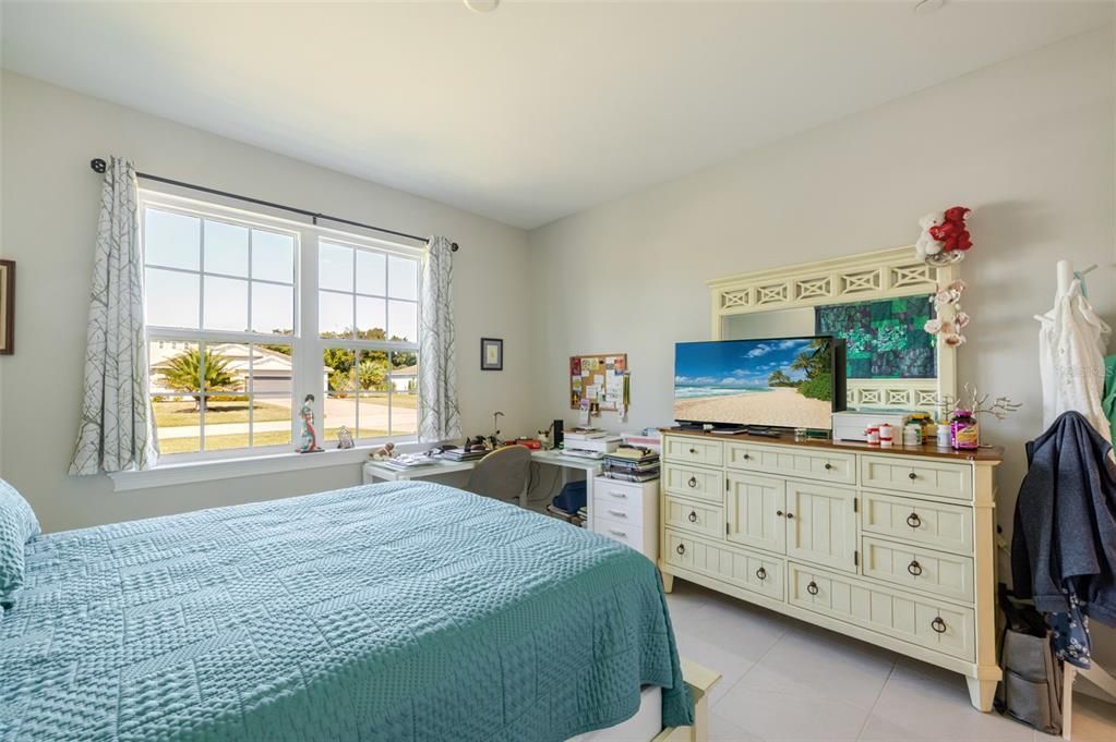 На продажу: $649,000 (4 спален, 3 ванн, 2415 Квадратных фут)