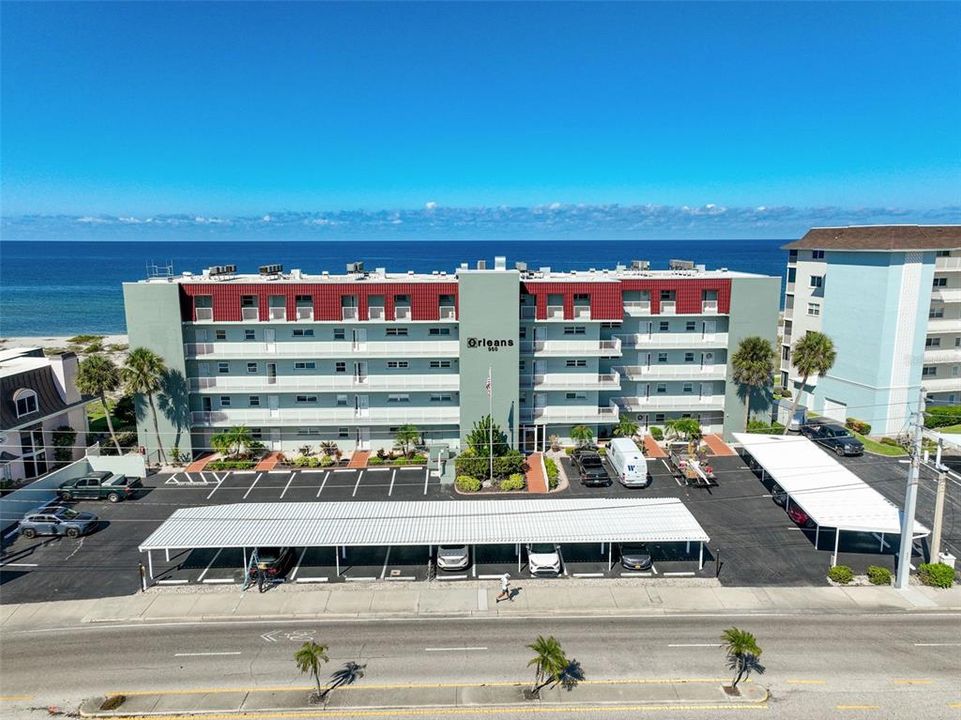 For Sale: $579,000 (2 beds, 2 baths, 1005 Square Feet)