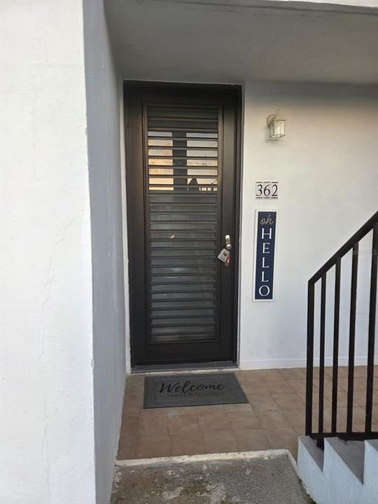 For Sale: $500,000 (1 beds, 2 baths, 776 Square Feet)