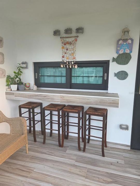 For Sale: $500,000 (1 beds, 2 baths, 776 Square Feet)