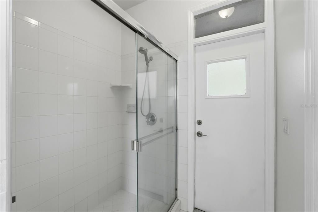 For Sale: $625,000 (3 beds, 2 baths, 2500 Square Feet)