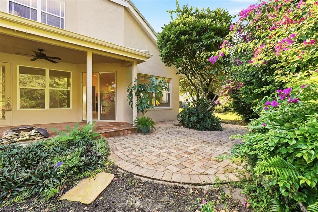 На продажу: $625,000 (3 спален, 2 ванн, 2500 Квадратных фут)