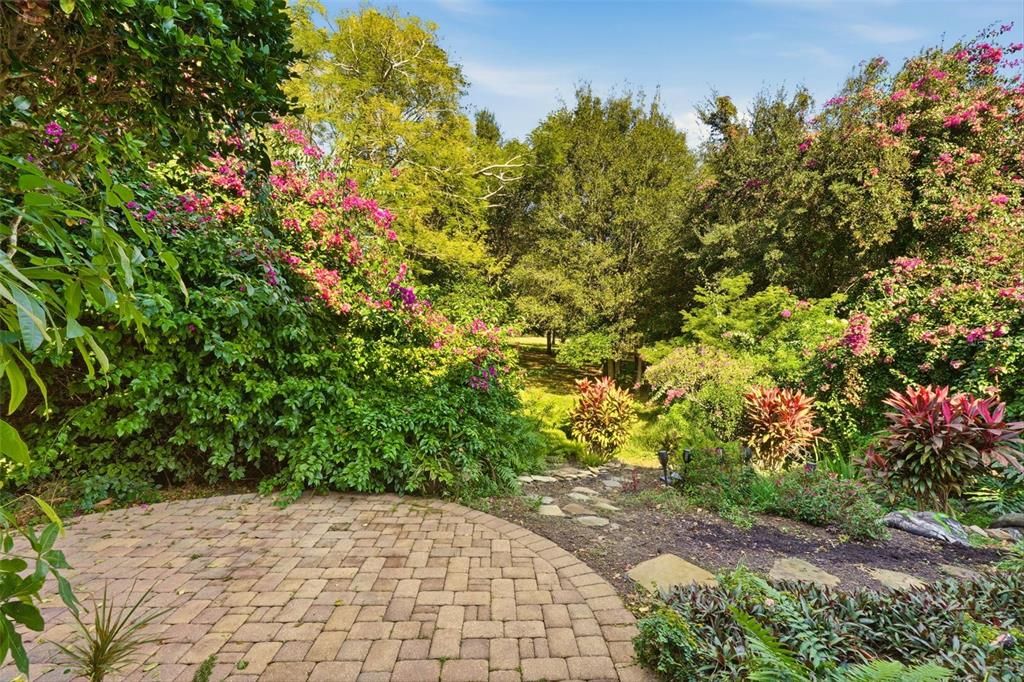 На продажу: $625,000 (3 спален, 2 ванн, 2500 Квадратных фут)