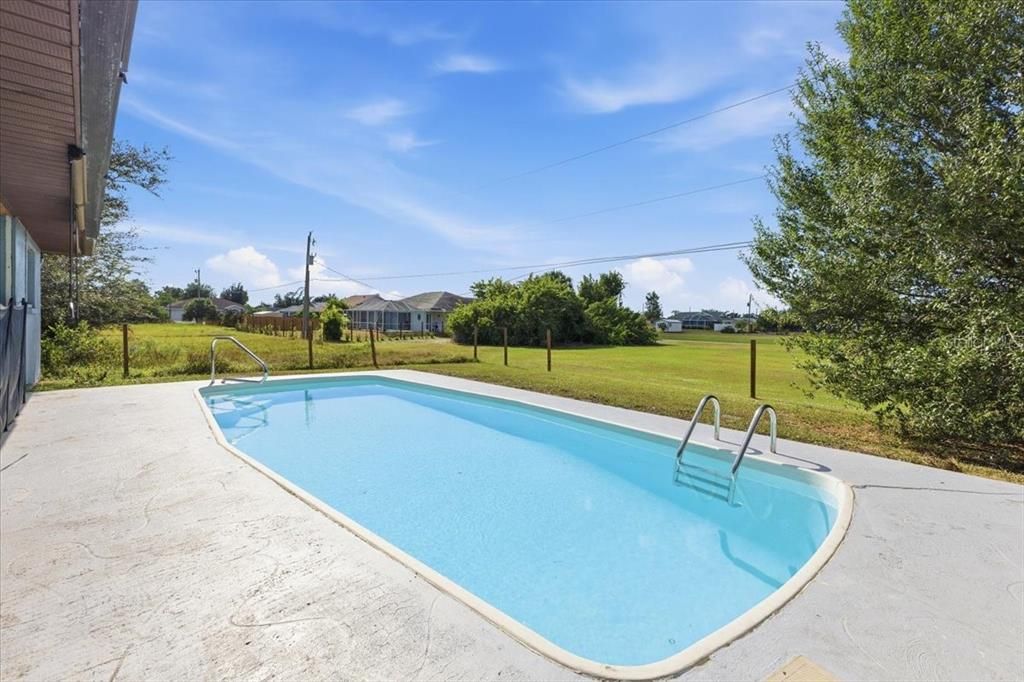 待售: $289,900 (3 贝兹, 2 浴室, 1238 平方英尺)