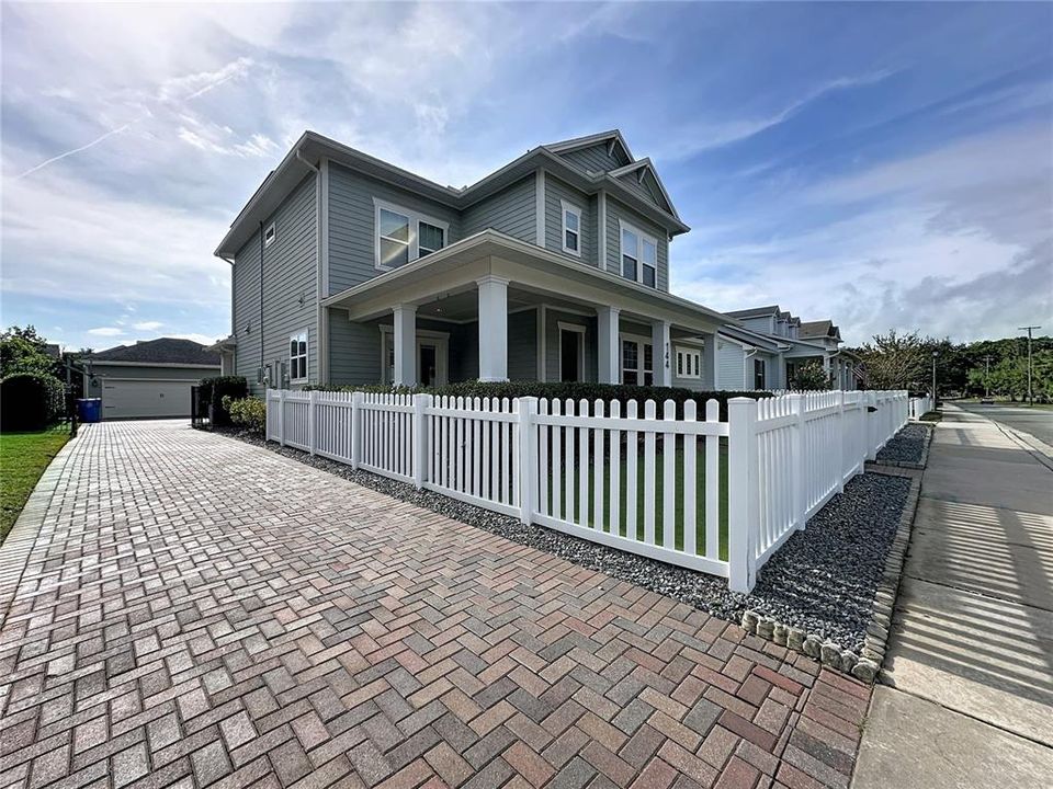 На продажу: $995,000 (4 спален, 3 ванн, 3085 Квадратных фут)