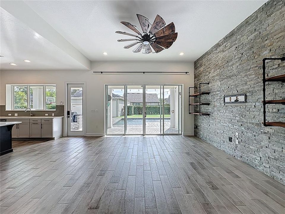 На продажу: $995,000 (4 спален, 3 ванн, 3085 Квадратных фут)