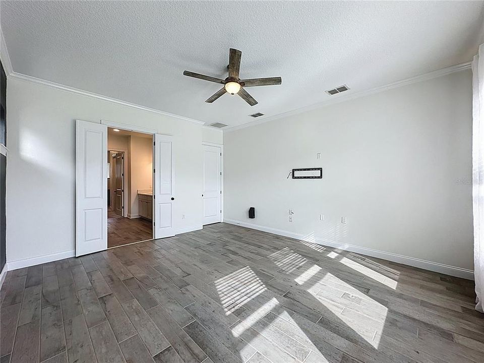 На продажу: $995,000 (4 спален, 3 ванн, 3085 Квадратных фут)