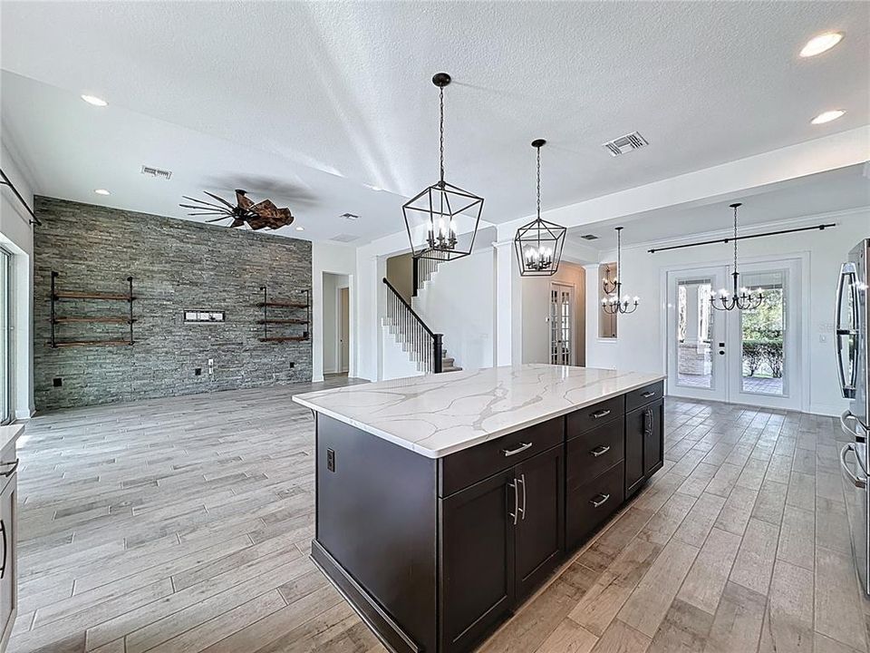 На продажу: $995,000 (4 спален, 3 ванн, 3085 Квадратных фут)