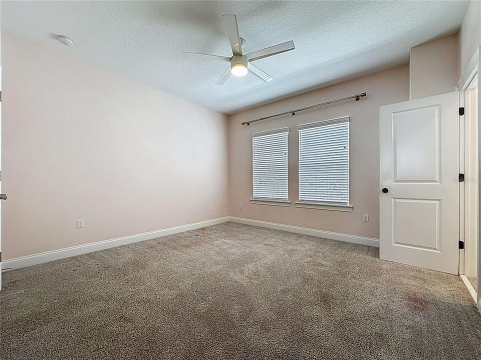 На продажу: $995,000 (4 спален, 3 ванн, 3085 Квадратных фут)