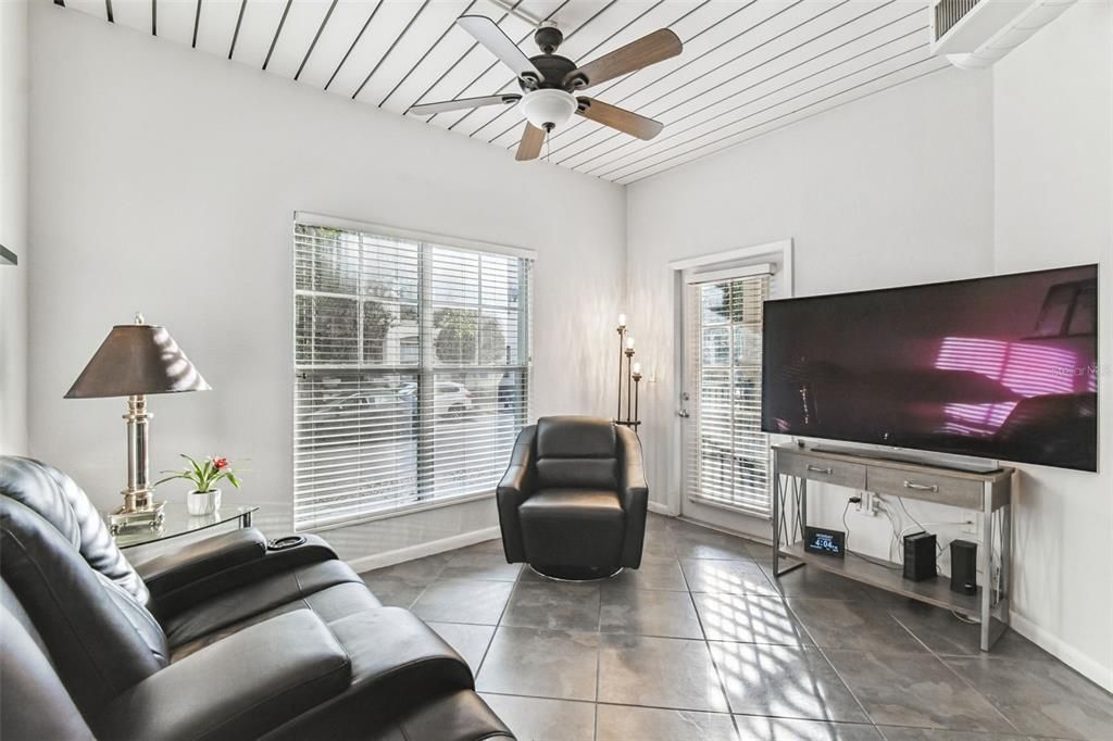 En Renta: $3,750 (2 camas, 2 baños, 1206 Pies cuadrados)