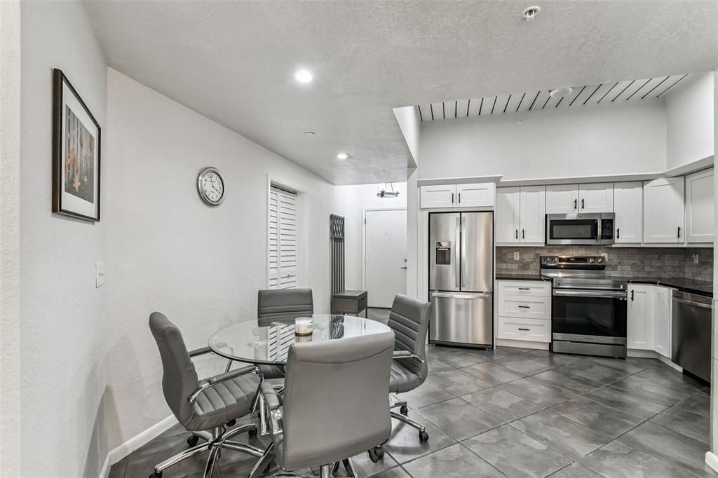 En Renta: $3,750 (2 camas, 2 baños, 1206 Pies cuadrados)