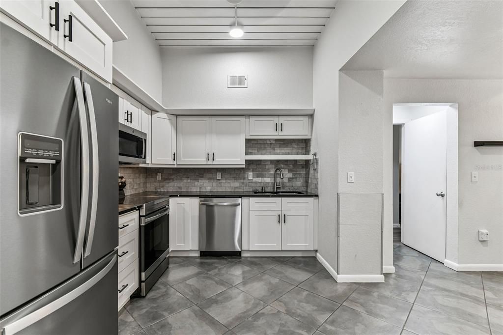 En Renta: $3,750 (2 camas, 2 baños, 1206 Pies cuadrados)