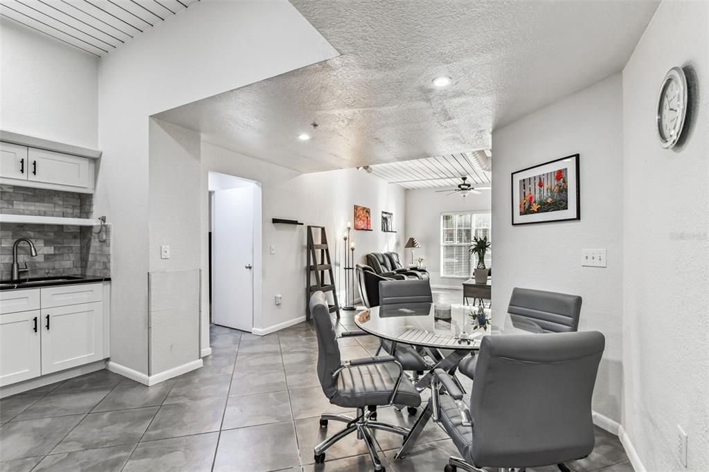 En Renta: $3,750 (2 camas, 2 baños, 1206 Pies cuadrados)