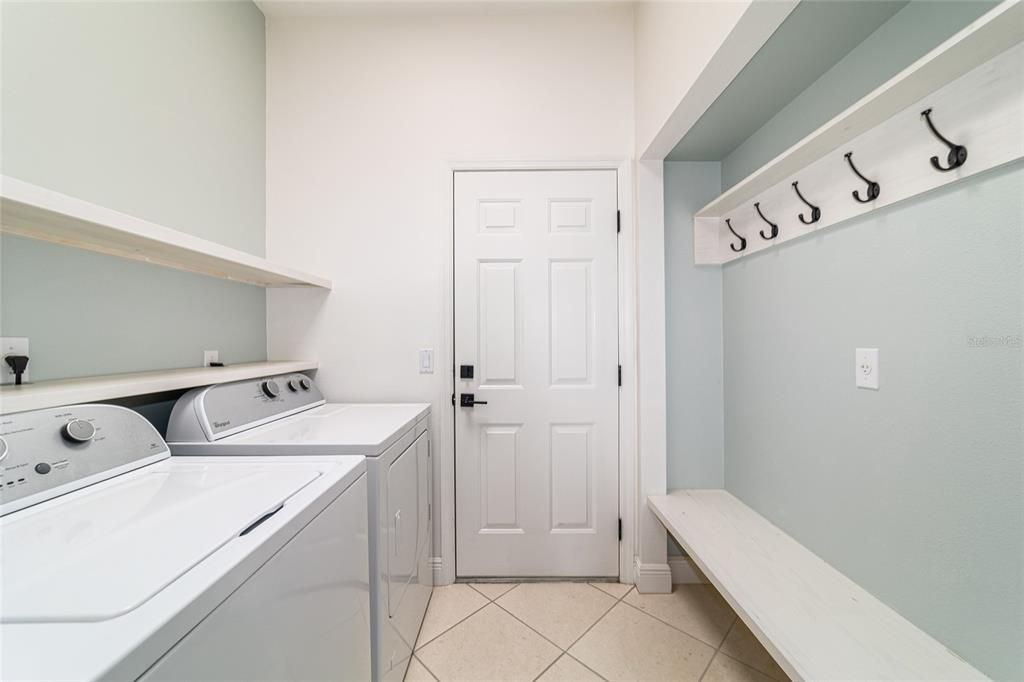 Active With Contract: $265,000 (2 beds, 2 baths, 1674 Square Feet)