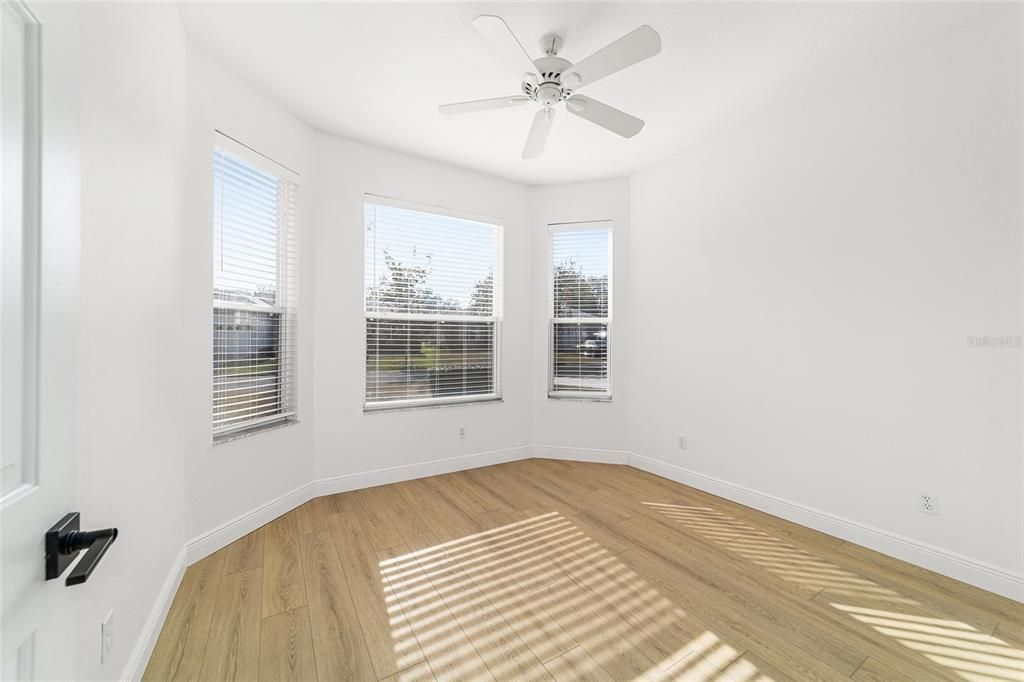 Active With Contract: $265,000 (2 beds, 2 baths, 1674 Square Feet)