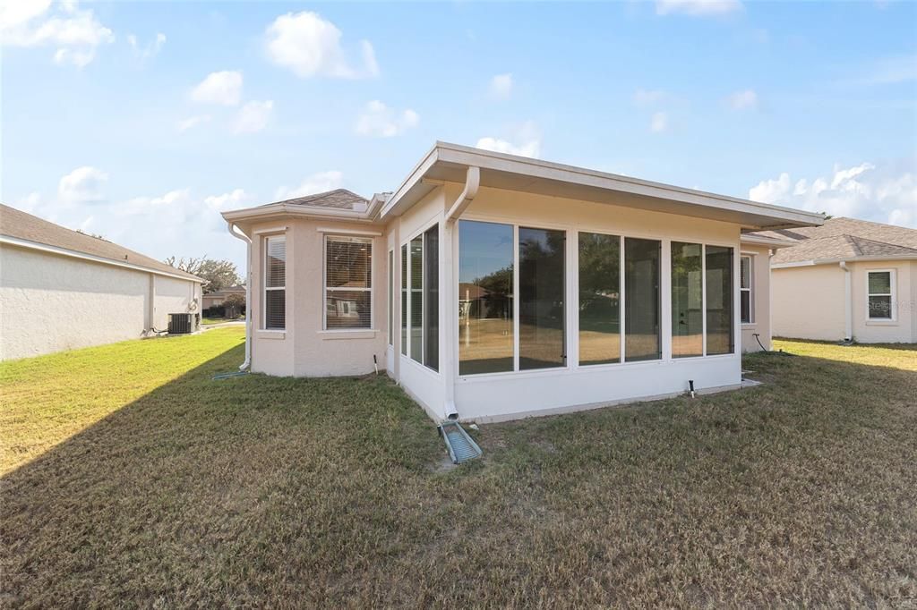 Active With Contract: $265,000 (2 beds, 2 baths, 1674 Square Feet)