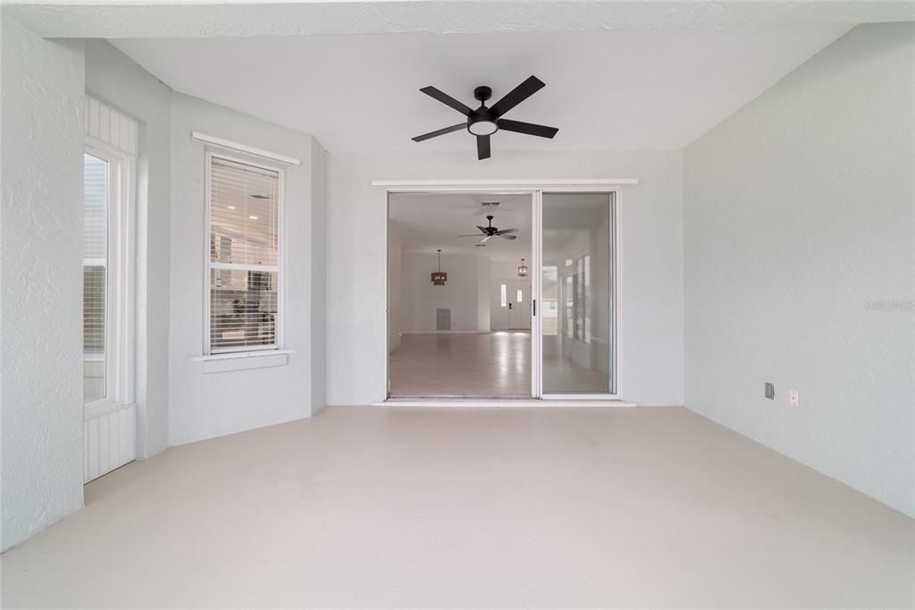 Active With Contract: $265,000 (2 beds, 2 baths, 1674 Square Feet)