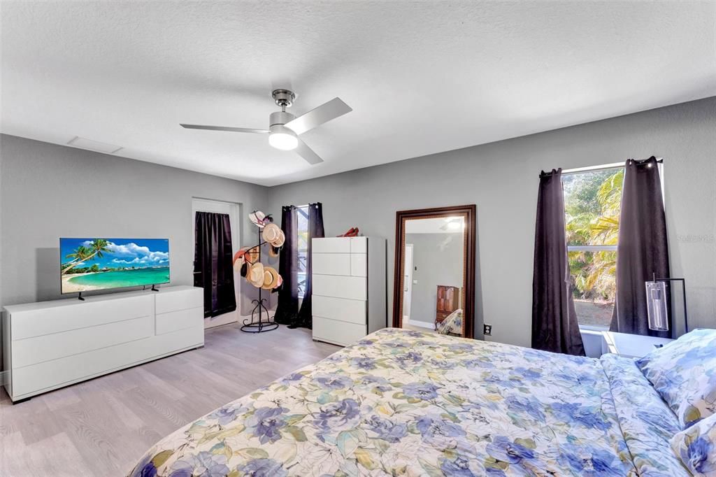 待售: $489,900 (4 贝兹, 2 浴室, 2219 平方英尺)