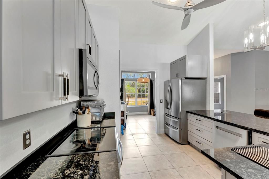 待售: $489,900 (4 贝兹, 2 浴室, 2219 平方英尺)