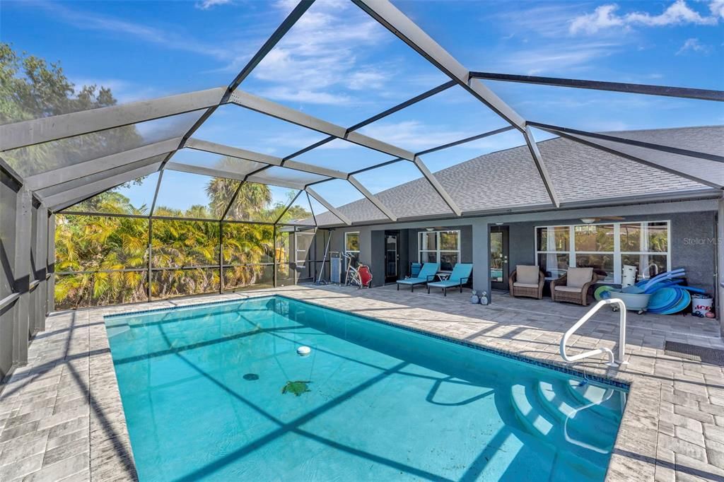 待售: $489,900 (4 贝兹, 2 浴室, 2219 平方英尺)