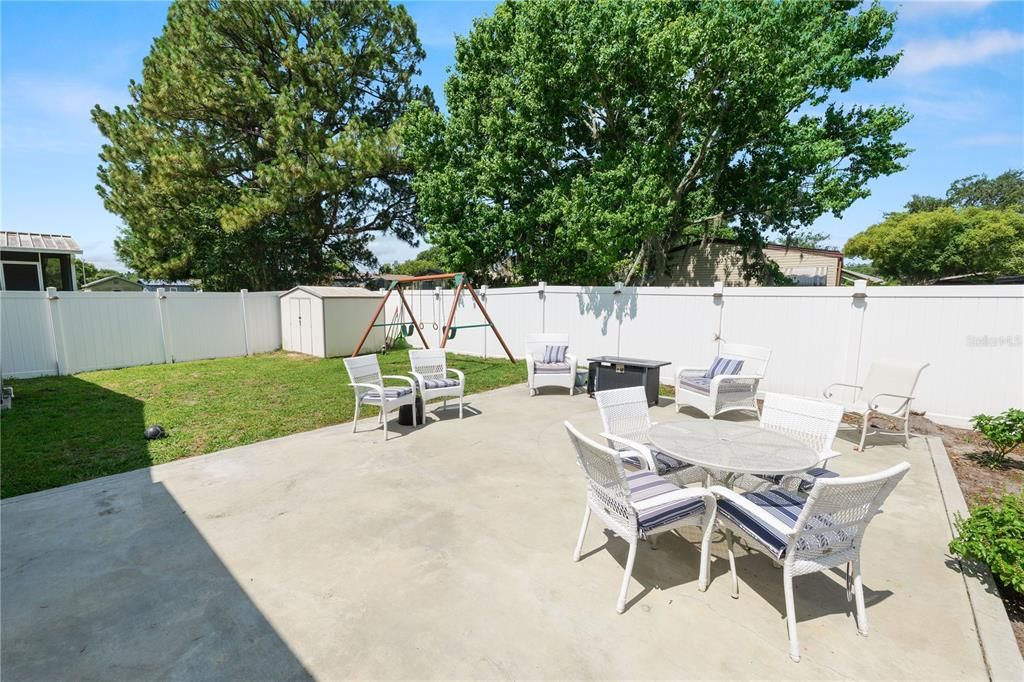 待售: $195,000 (2 贝兹, 2 浴室, 1377 平方英尺)