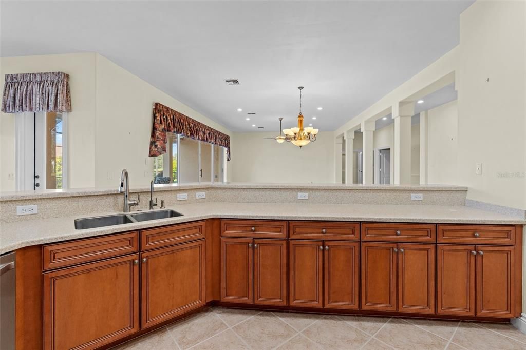 For Sale: $825,000 (3 beds, 2 baths, 2629 Square Feet)