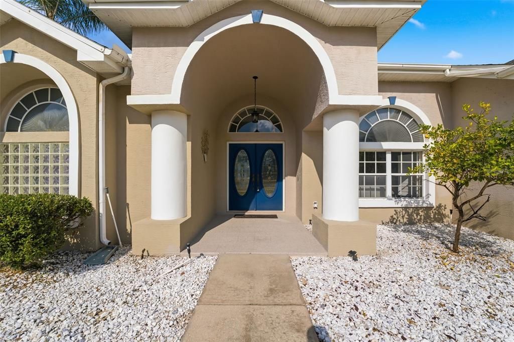 En Venta: $319,900 (3 camas, 2 baños, 2045 Pies cuadrados)