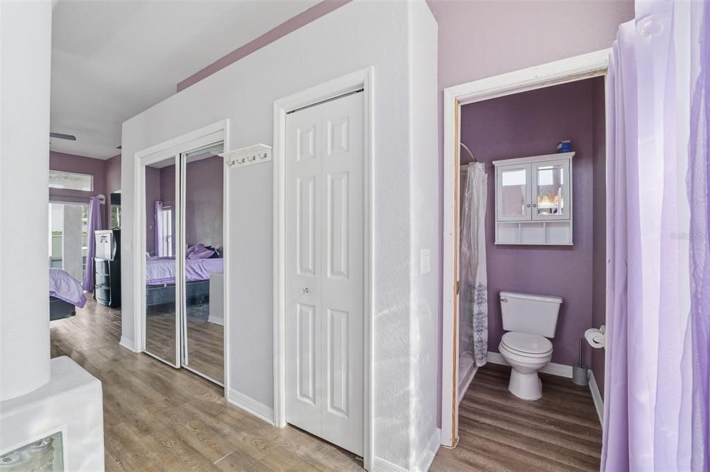 En Venta: $319,900 (3 camas, 2 baños, 2045 Pies cuadrados)