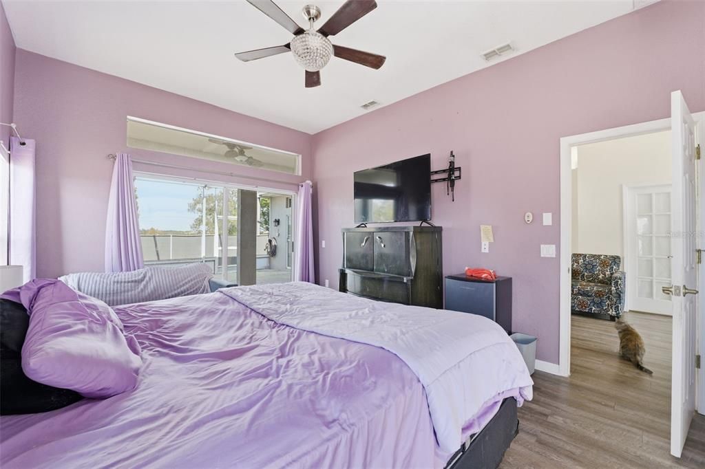 En Venta: $319,900 (3 camas, 2 baños, 2045 Pies cuadrados)