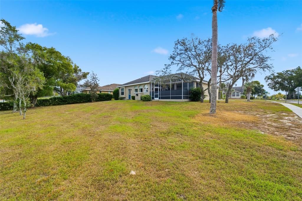 En Venta: $319,900 (3 camas, 2 baños, 2045 Pies cuadrados)