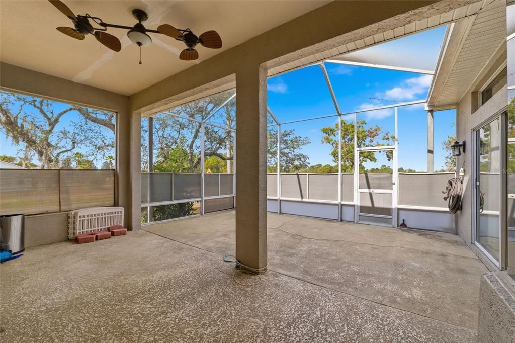 En Venta: $319,900 (3 camas, 2 baños, 2045 Pies cuadrados)