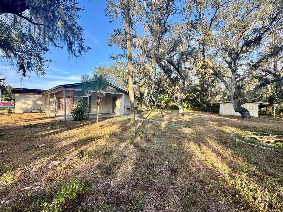 For Rent: $1,700 (3 beds, 1 baths, 1276 Square Feet)