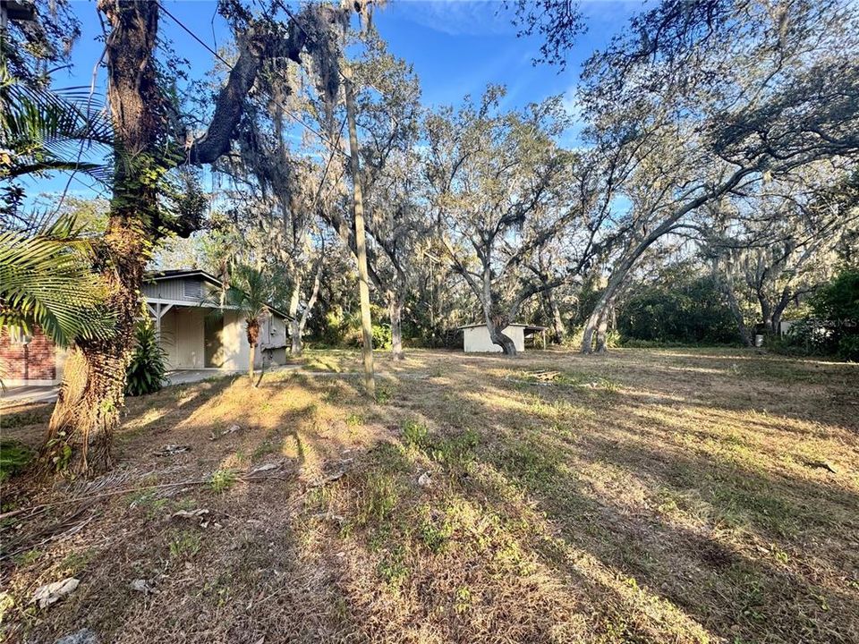 For Rent: $1,700 (3 beds, 1 baths, 1276 Square Feet)