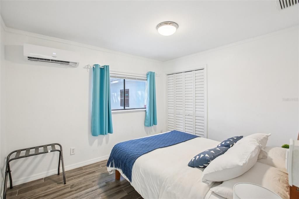 Active With Contract: $750,000 (4 beds, 2 baths, 2252 Square Feet)