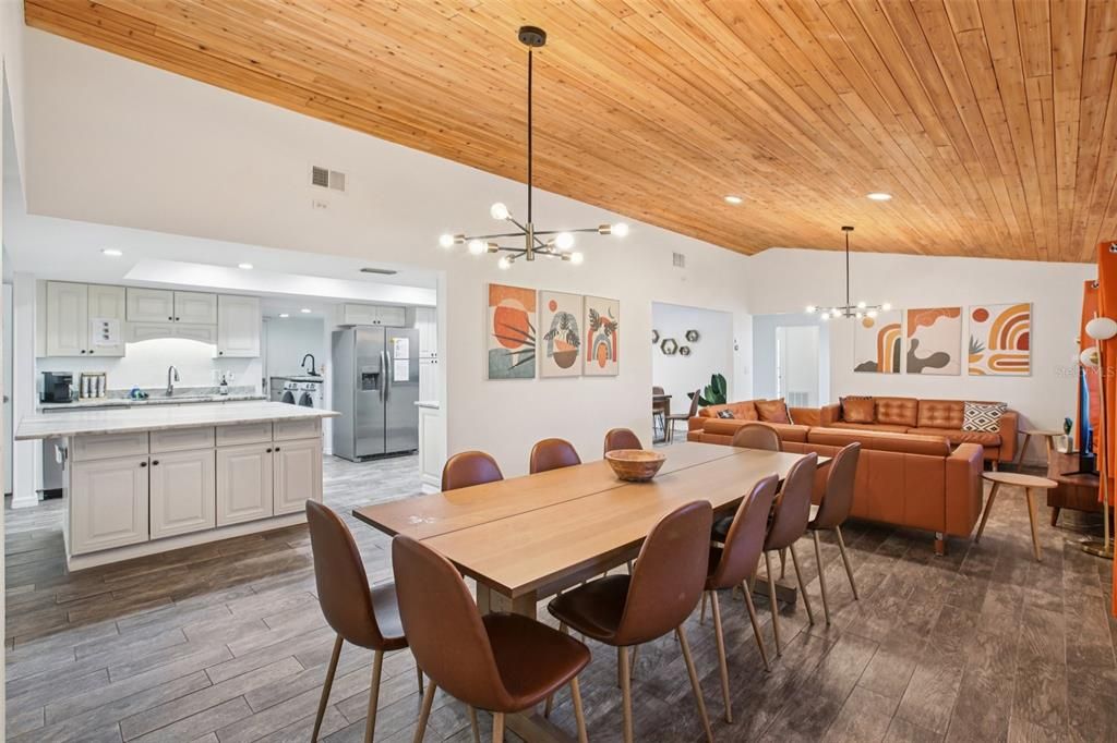 Active With Contract: $750,000 (4 beds, 2 baths, 2252 Square Feet)