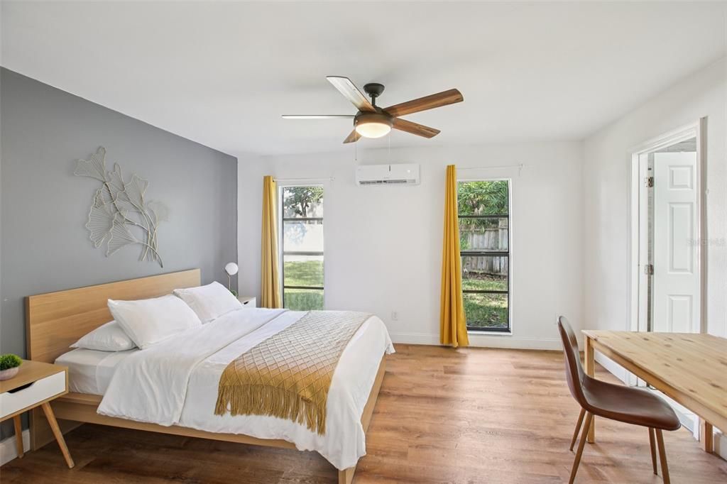 Active With Contract: $750,000 (4 beds, 2 baths, 2252 Square Feet)