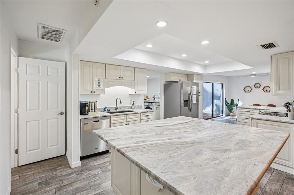 Active With Contract: $750,000 (4 beds, 2 baths, 2252 Square Feet)