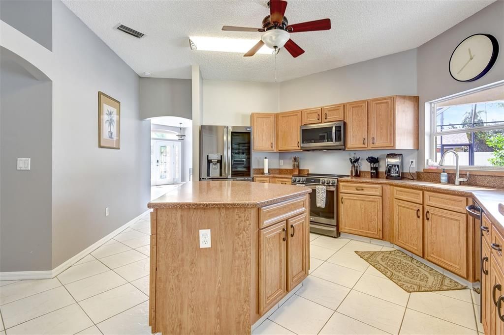 En Venta: $499,000 (3 camas, 2 baños, 2349 Pies cuadrados)