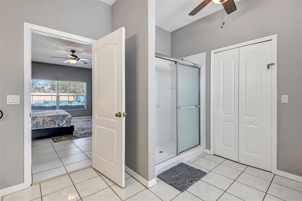 En Venta: $499,000 (3 camas, 2 baños, 2349 Pies cuadrados)