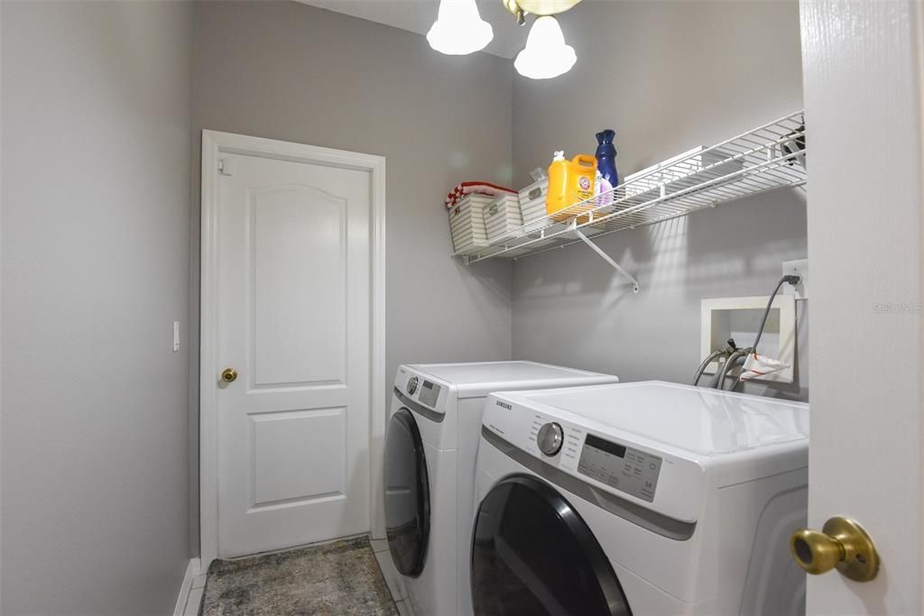 En Venta: $499,000 (3 camas, 2 baños, 2349 Pies cuadrados)